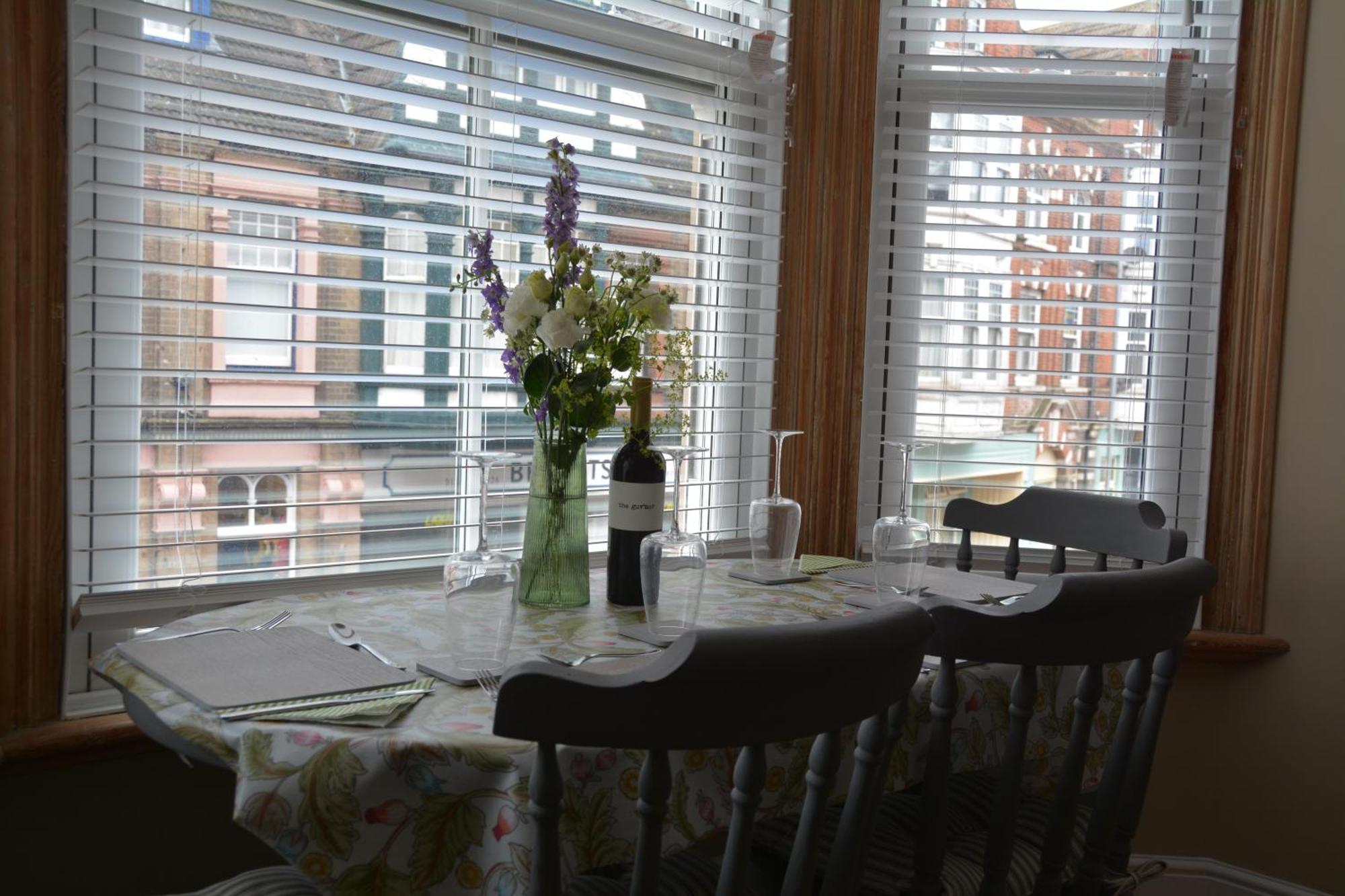 The Fabulous Number Two Apartment A Cosy Coastal Getaway Кромер Экстерьер фото